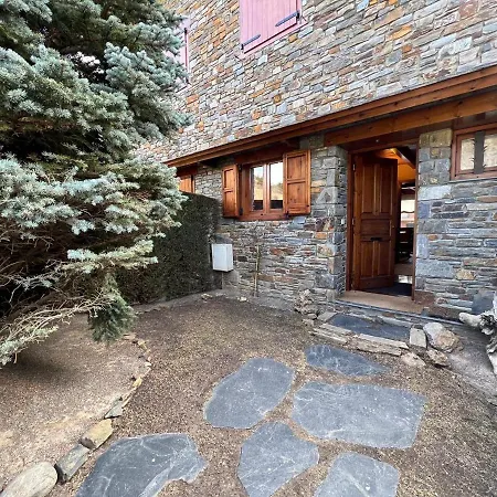 Holiday home Con Piscina En Llivia